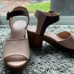 Beautiful chunky heals.